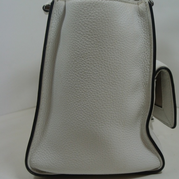Michael Kors white leather purse - Picture 5 of 11